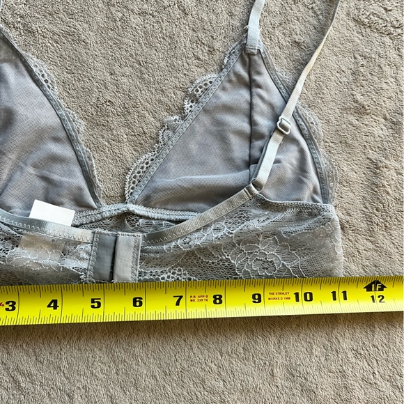 Brandy Melville Lace Bralette - Picture 6 of 9
